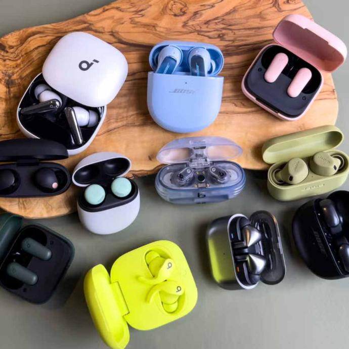 Shop earbuds at best price in Quality Computer!