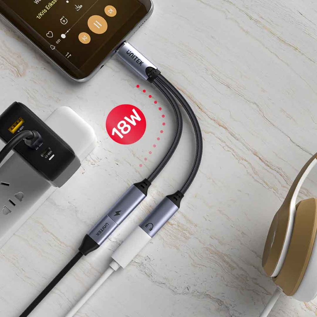 UNITEK M206A USB-C Splitter 2-in-1 USB C Headset & Charge Adapter